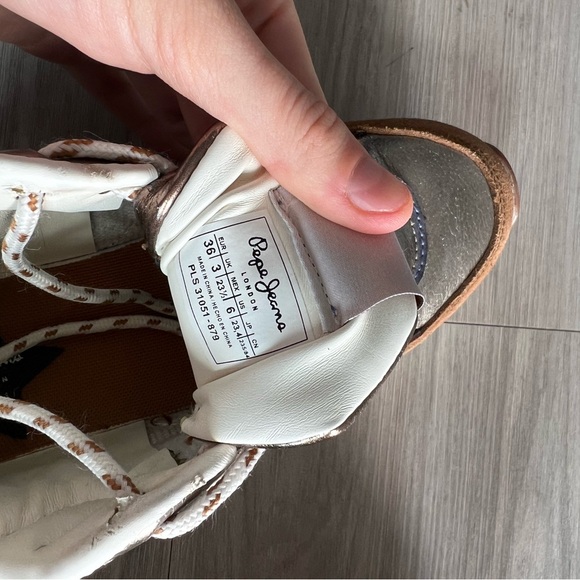 Sport shoes size 6 - Picture 4 of 7